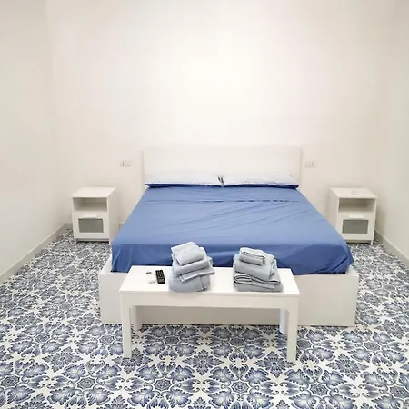 Calise B Senza Balcone شقة *